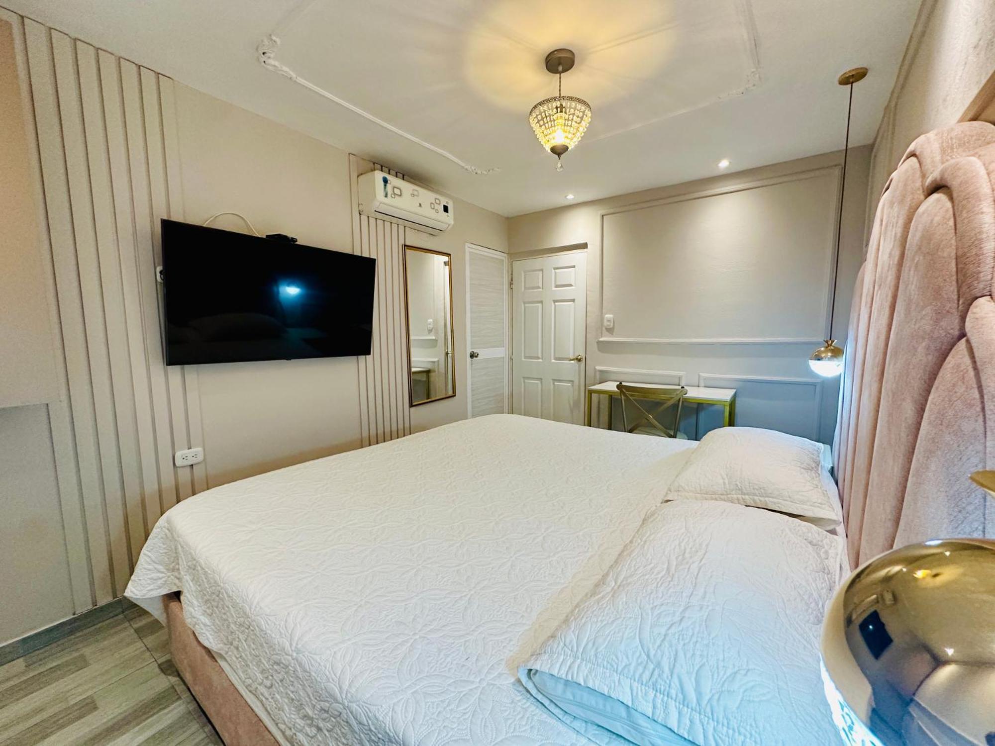 Paris Carre Hotel *