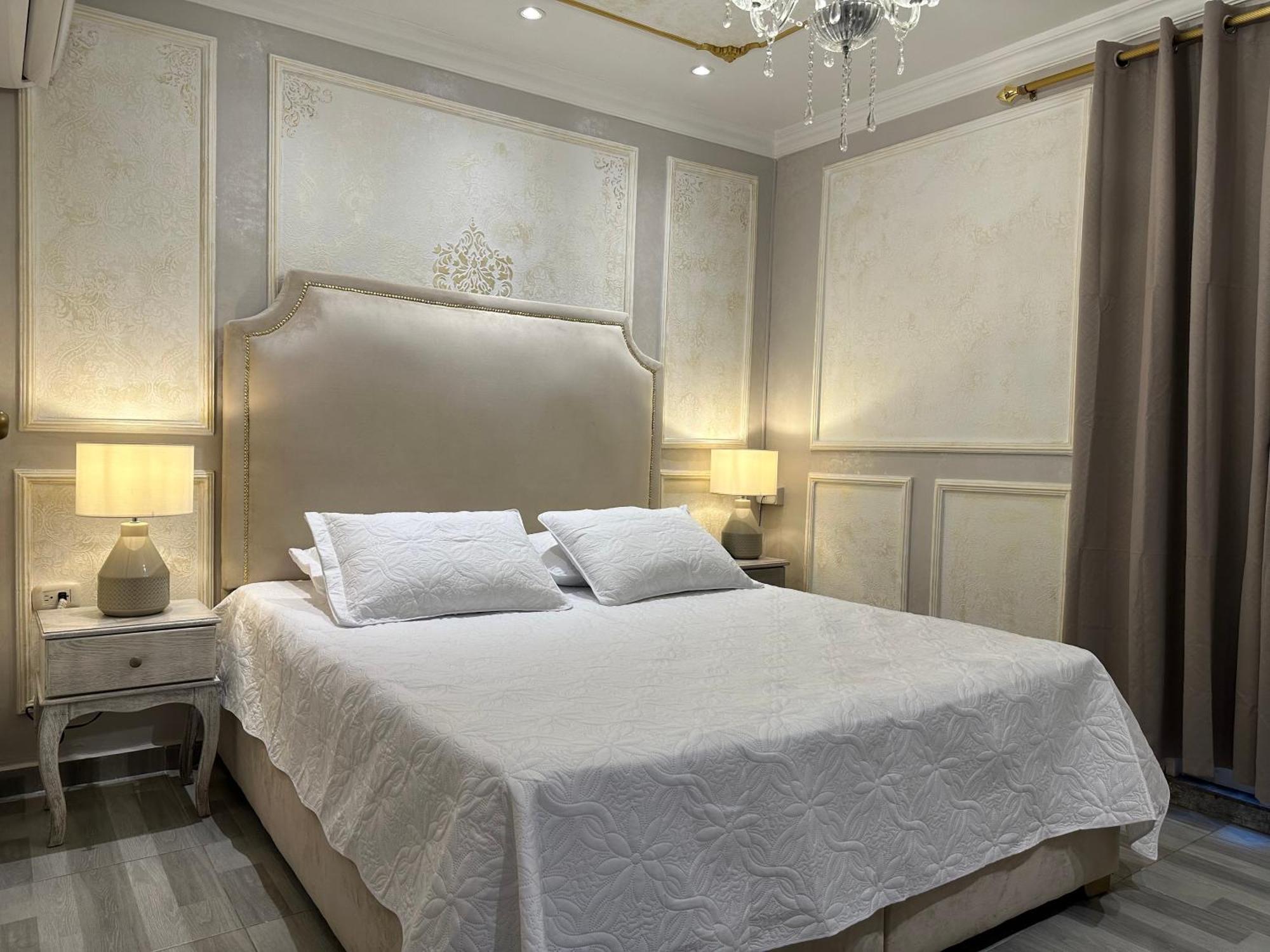 Paris Carre Hotel *