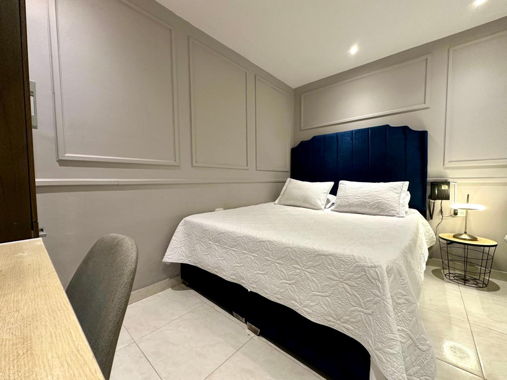 Paris Carre Hotel *