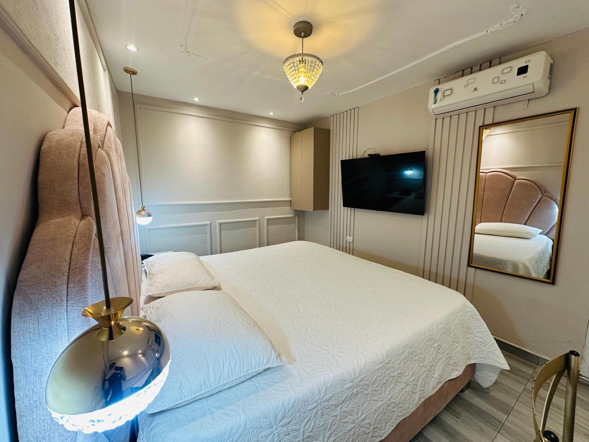 Paris Carre Hotel